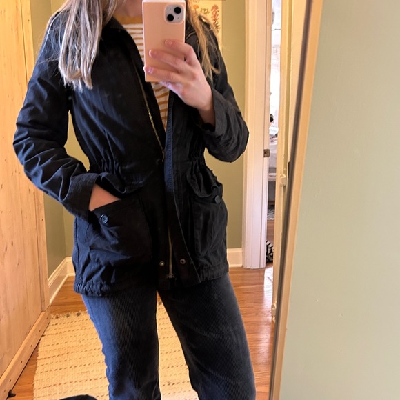 Black weather resistant mid-length jacket with quilted insert. - Picture 6 of 7